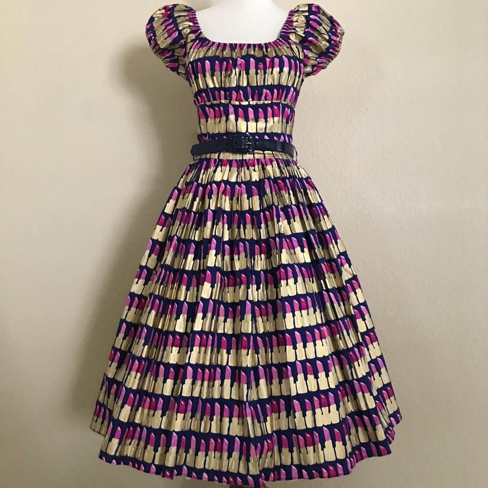 NEW! Bernie Dexter Jodi Dress in Lipstick Print with Belt